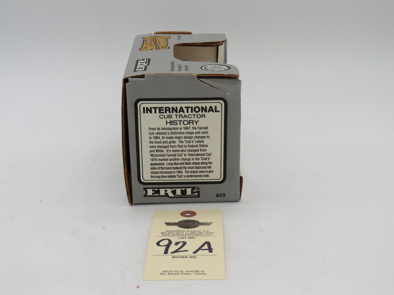 1991 ERTL INTERNATIONAL CUB TRACTOR 1/16 SCALE DIE CAST METAL NIB SPECIAL EDITION - Image 5