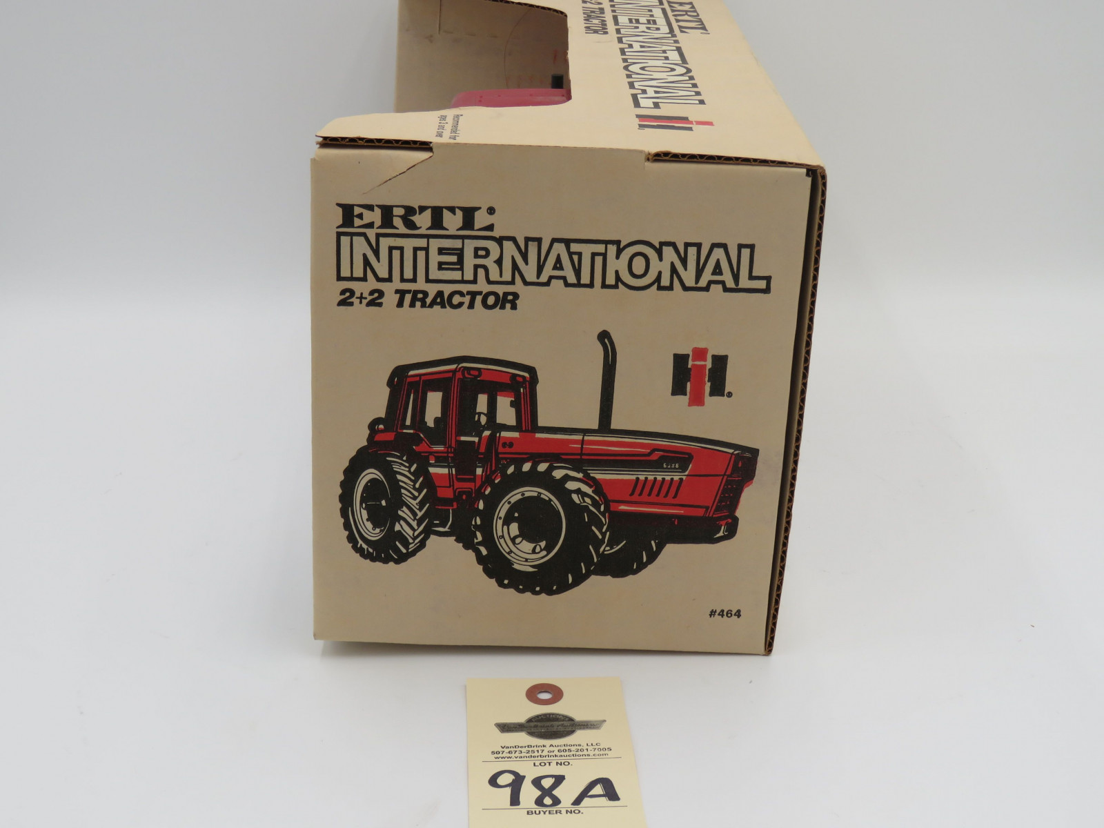 ERTL INTERNATIONAL 2+2 TRACTOR 6388 DIE CAST METAL 1/16 SCALE BOX SHOWS AGE - Image 3