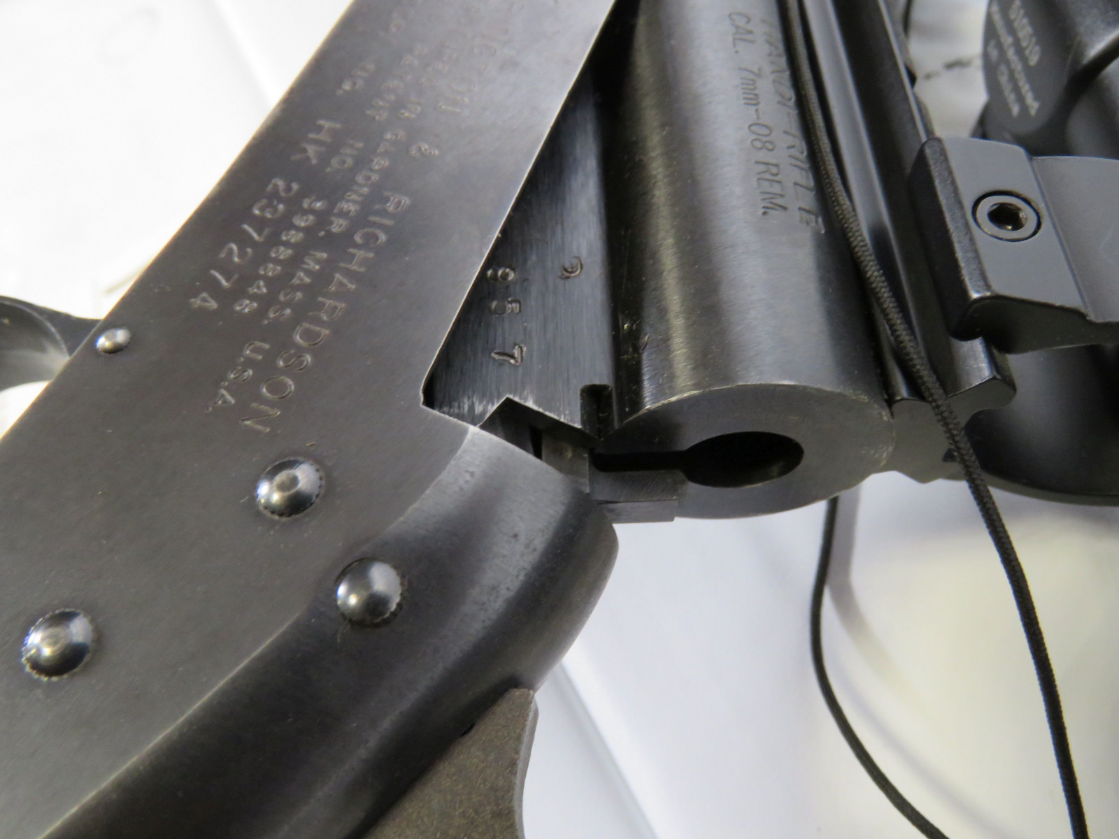 Harrington & Richardson 7mm-08 REM Handi Rifle with Scope and Stand - Image 15