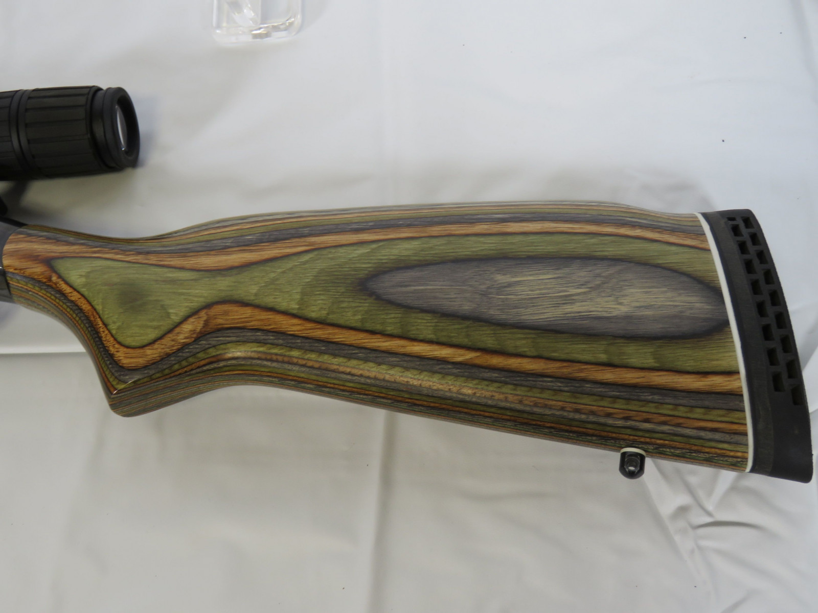 Harrington & Richardson Model SB2 Ultra 7mm (7x57) Rifle with Scope and Stand - Image 9