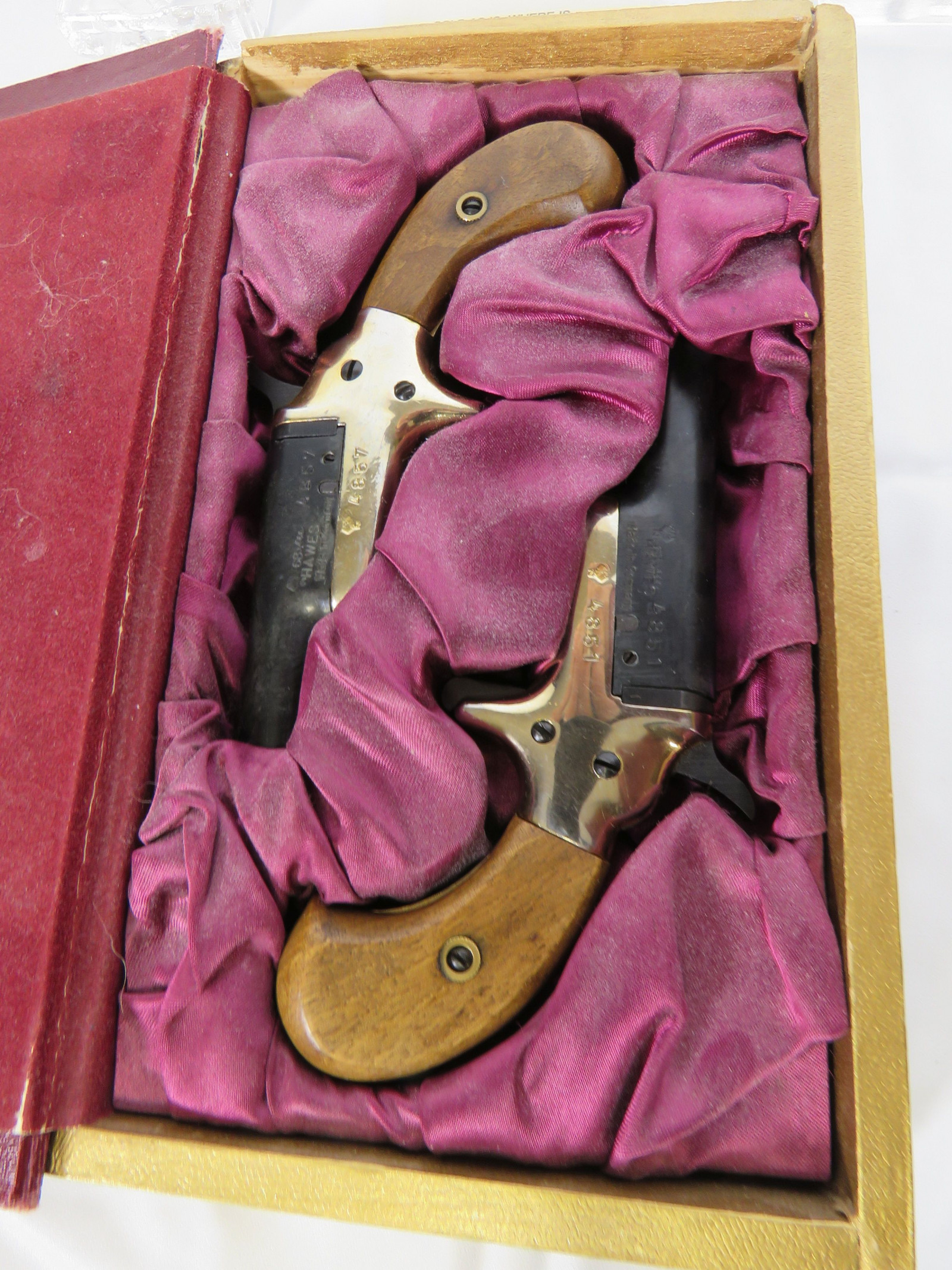 Hawes .22 Pair of Dueling Pistols in box with satin lining - Image 3