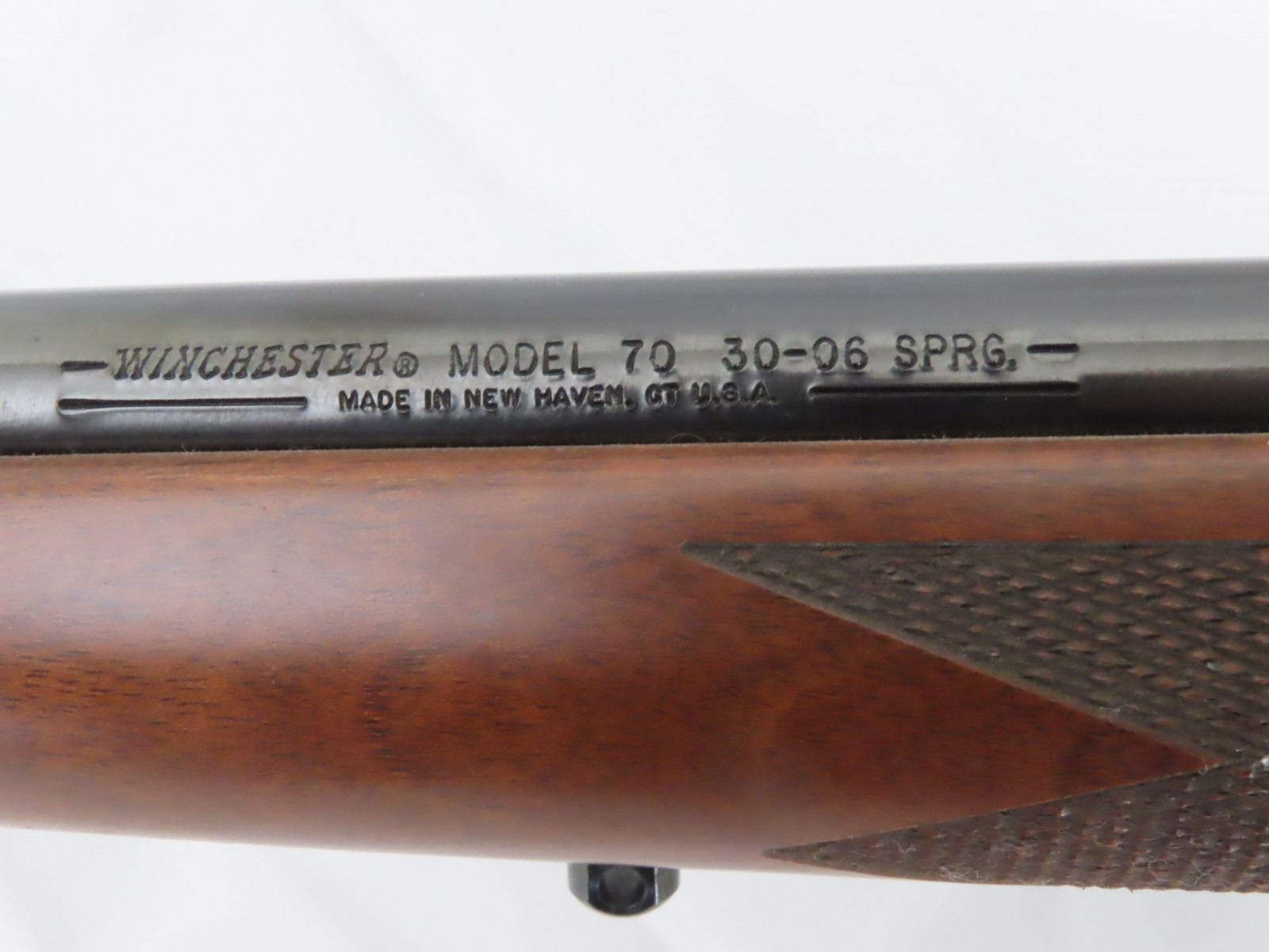 Winchester Model 70 Classic Sporter 30-06 Bolt Action Rifle - Image 3