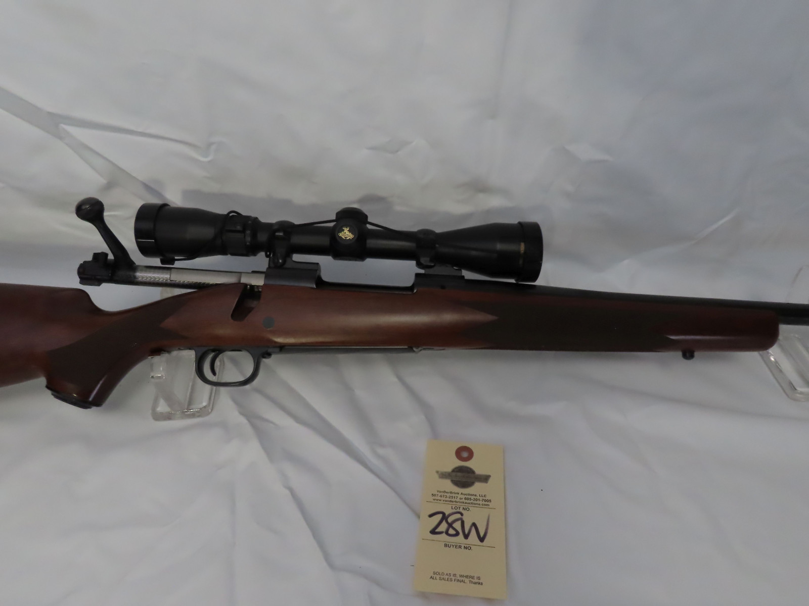 Winchester Model 70 Classic Sporter 30-06 Bolt Action Rifle - Image 7