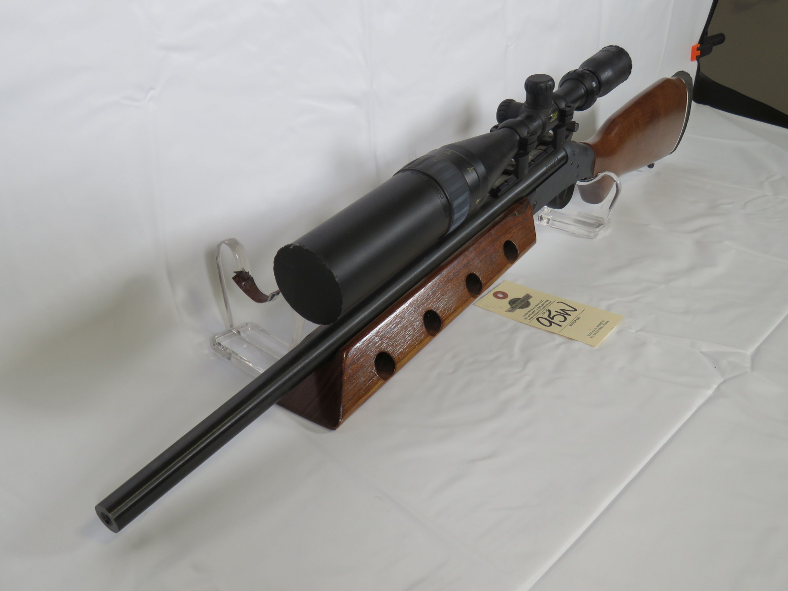 Harrington & Richardson Sporter .17HMR Handi Rifle - Image 4