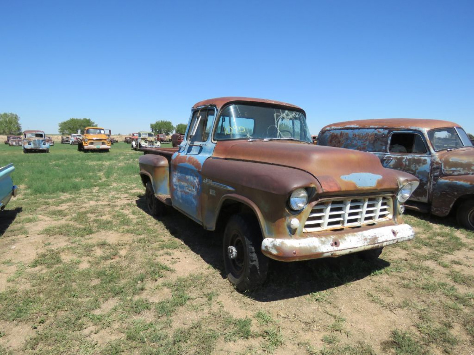 1955 Chevrolet 3/4 ton 4x4 NAPCO Pickup - Image 1