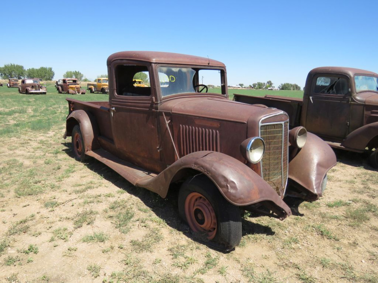 1935 International Pickup - Image 1