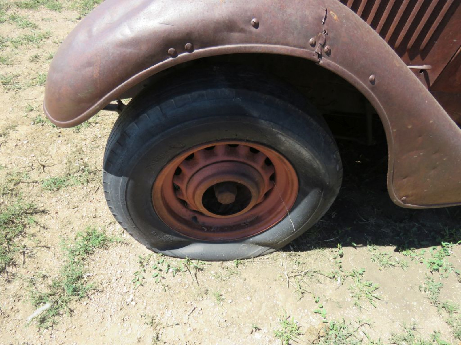 1935 International Pickup - Image 4