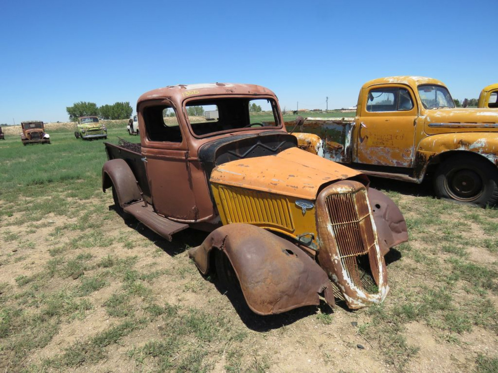 1933 Ford Pickup - Image 1