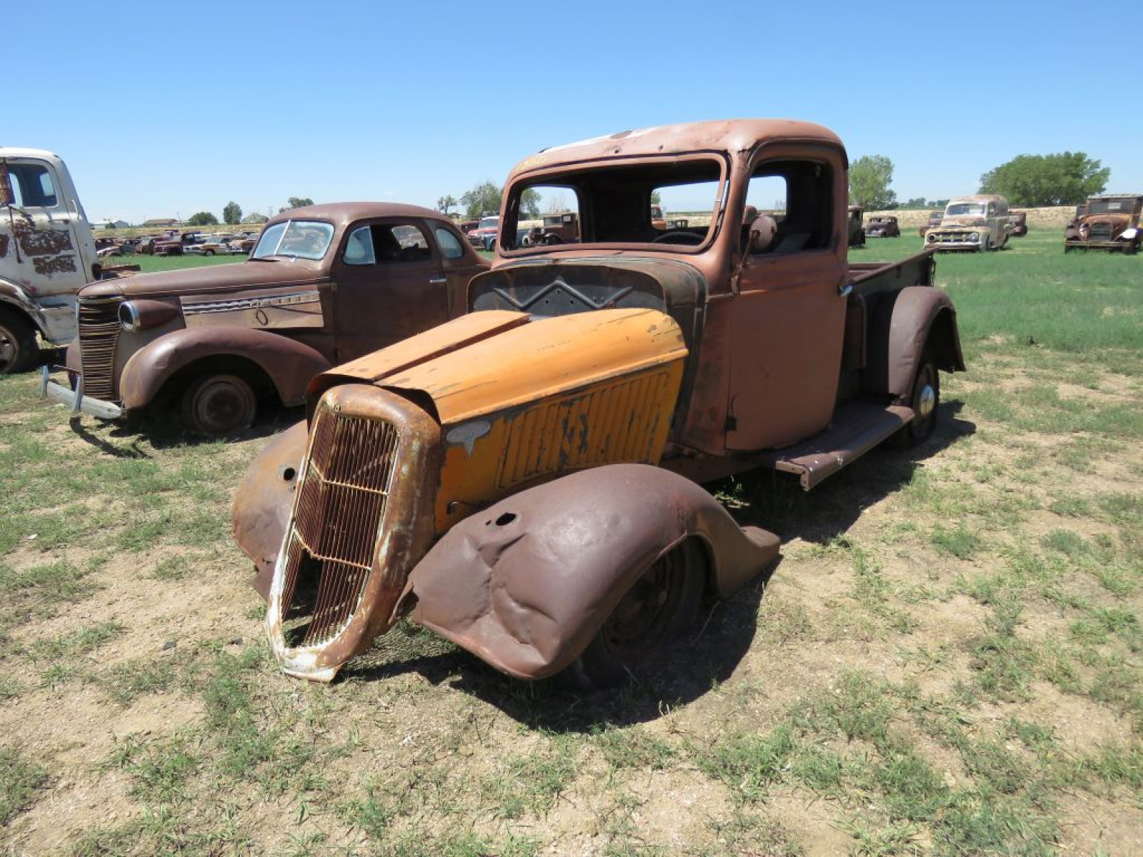 1933 Ford Pickup - Image 3