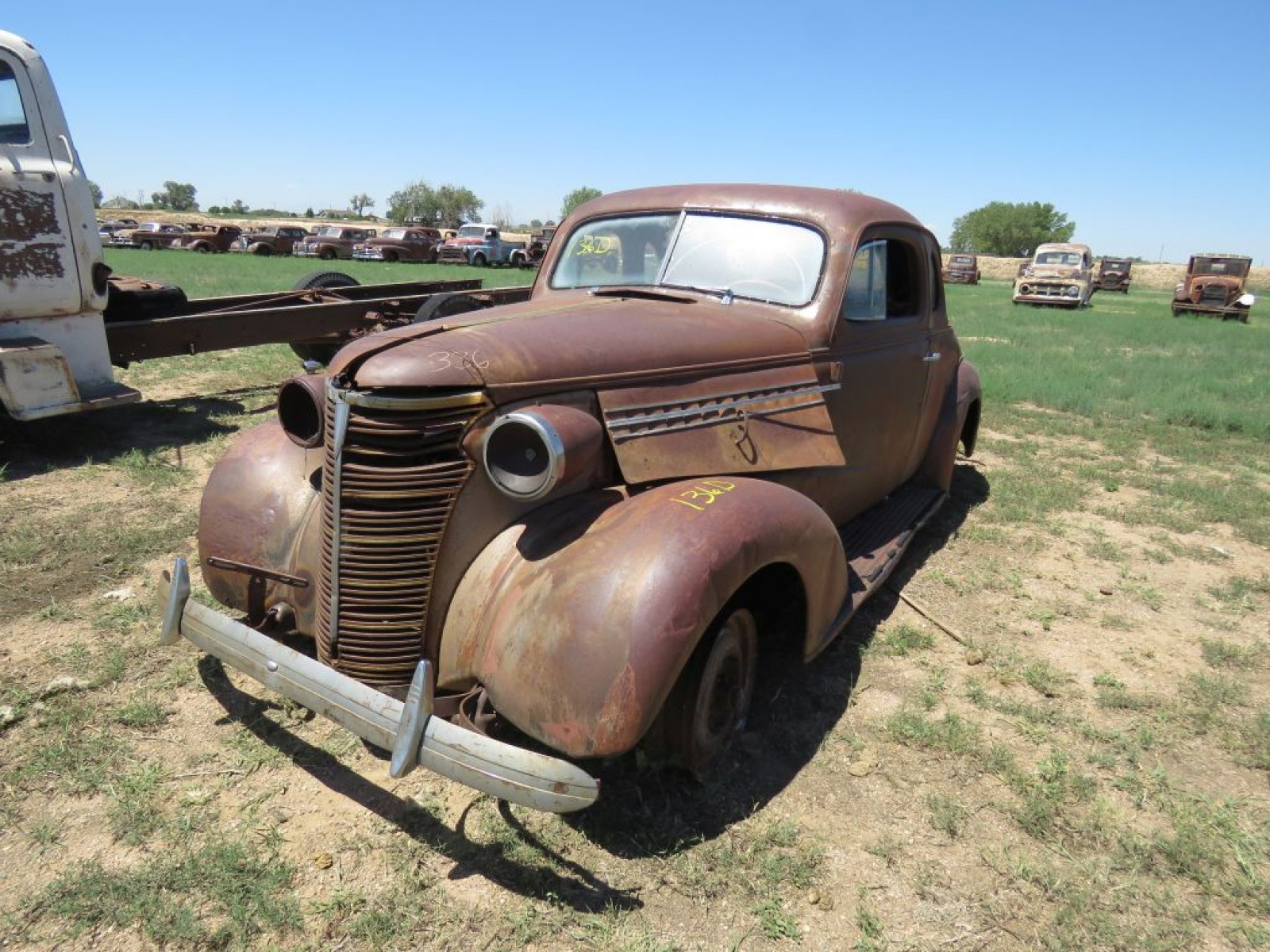 1938 Chevrolet Master 85 Coupe - Image 3