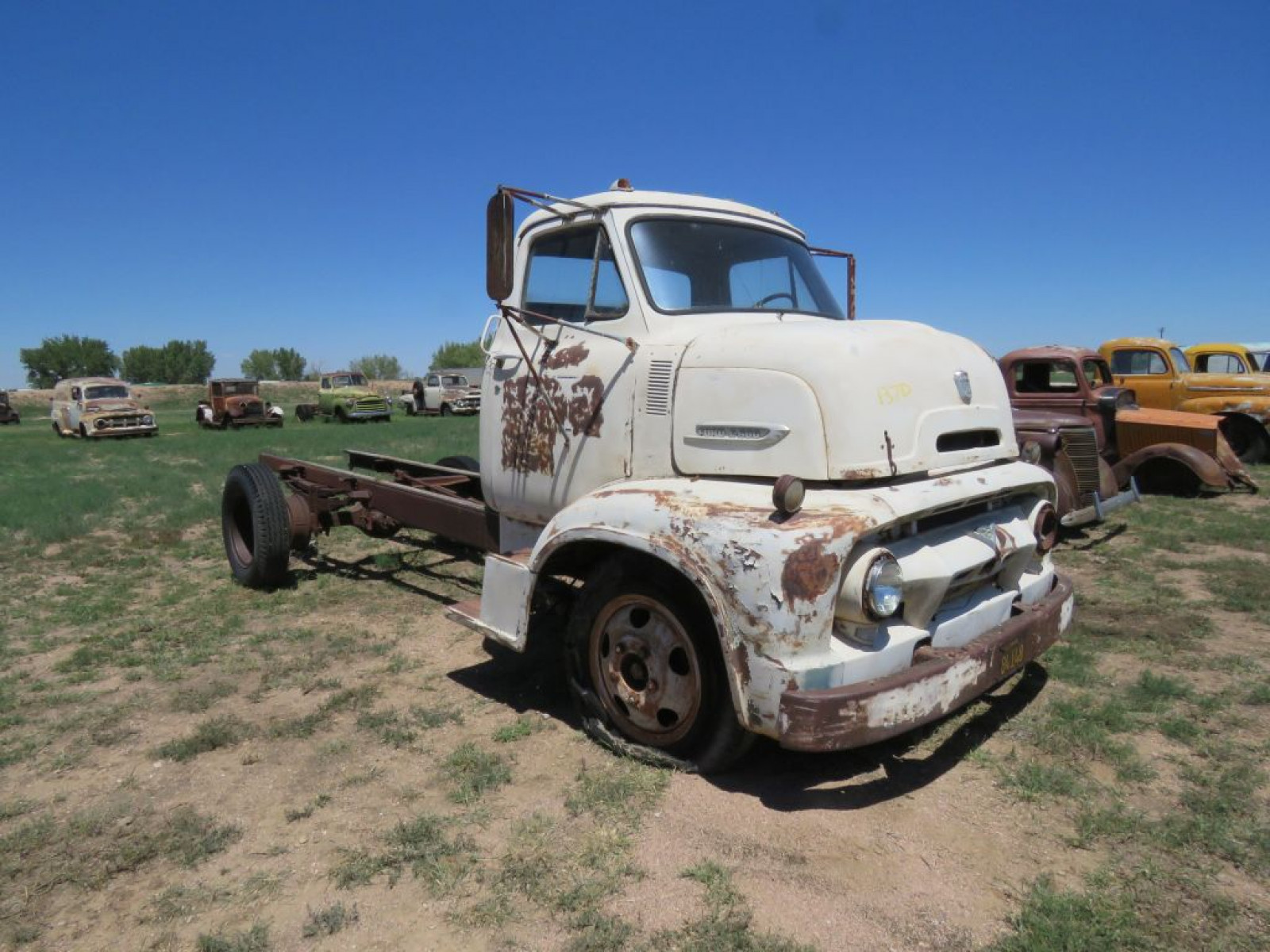 1954 Ford C600 COE Truck - Image 1