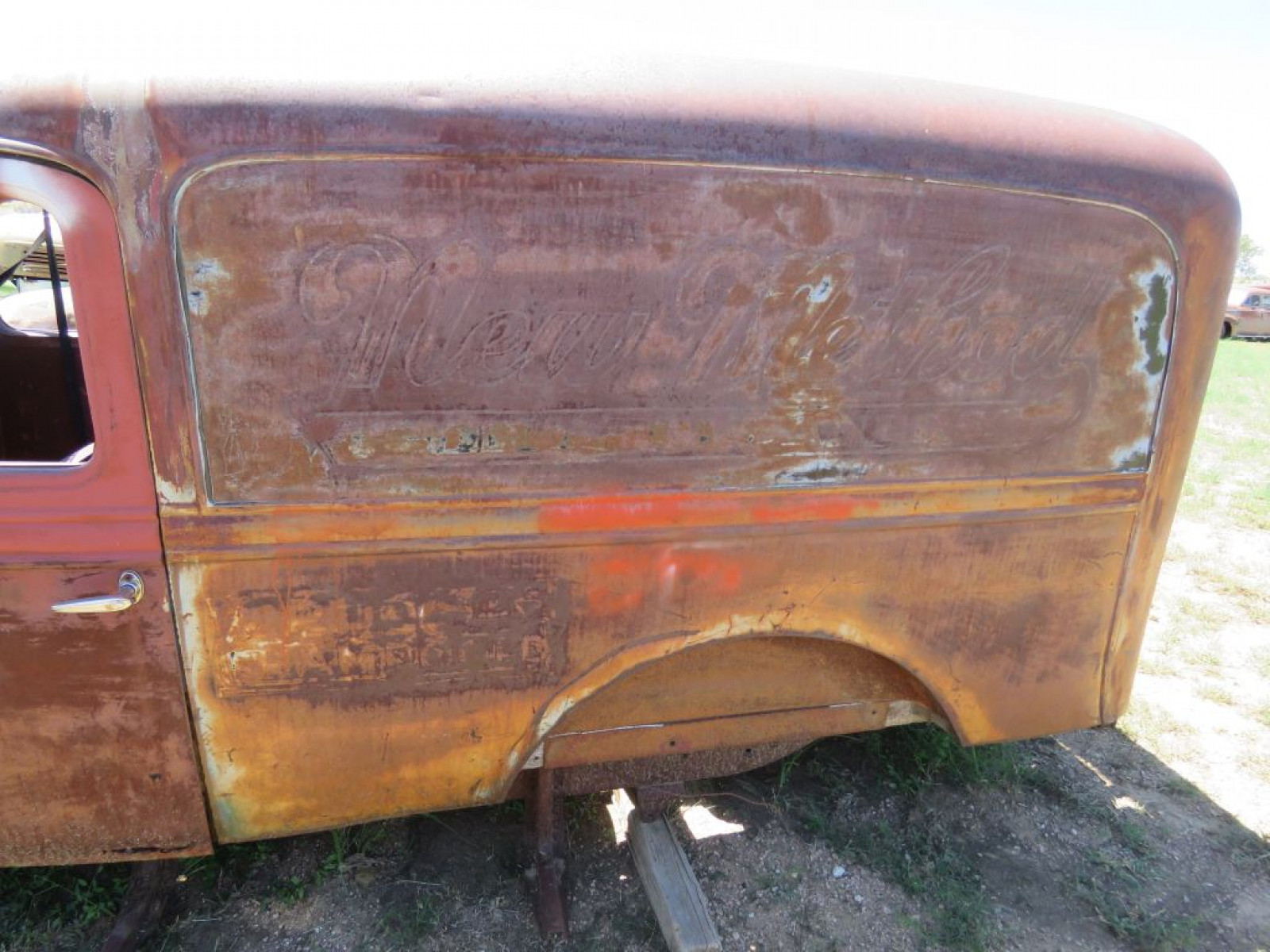 1935 International Panel - Image 7