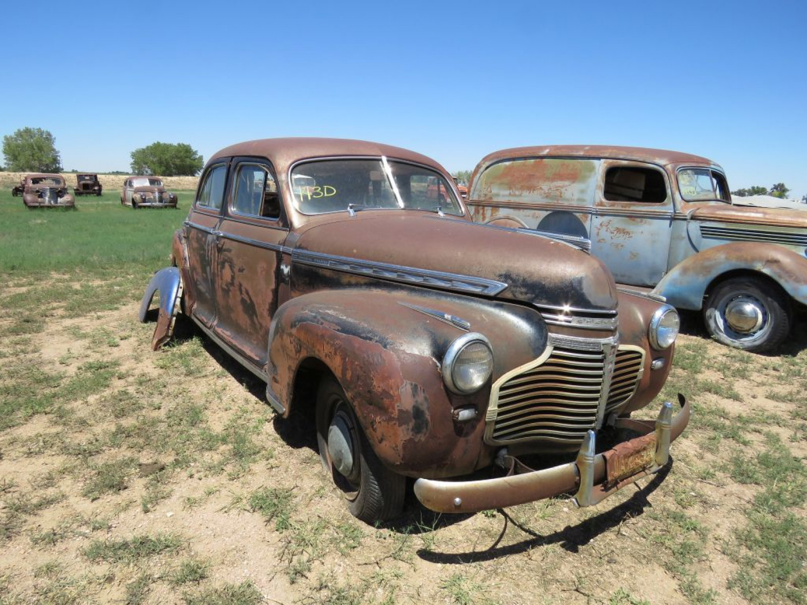 1941 Chevrolet Fleetline 4dr Sedan - Image 1