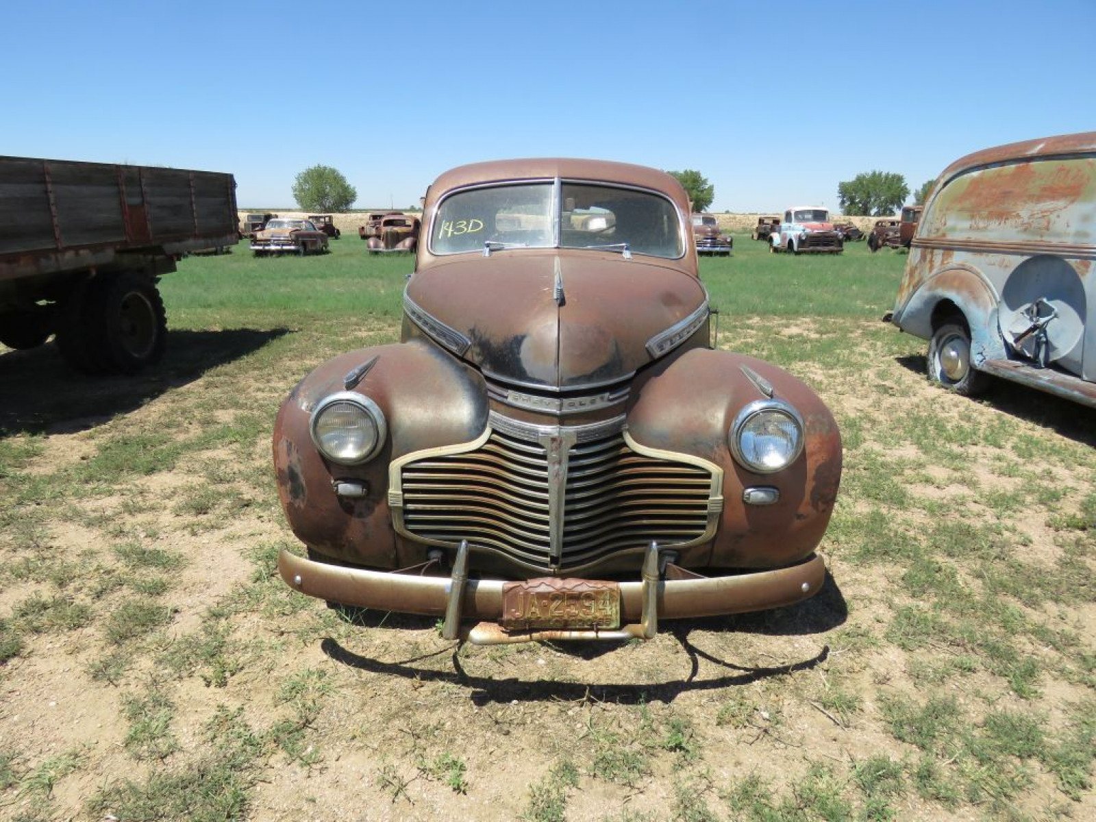 1941 Chevrolet Fleetline 4dr Sedan - Image 2