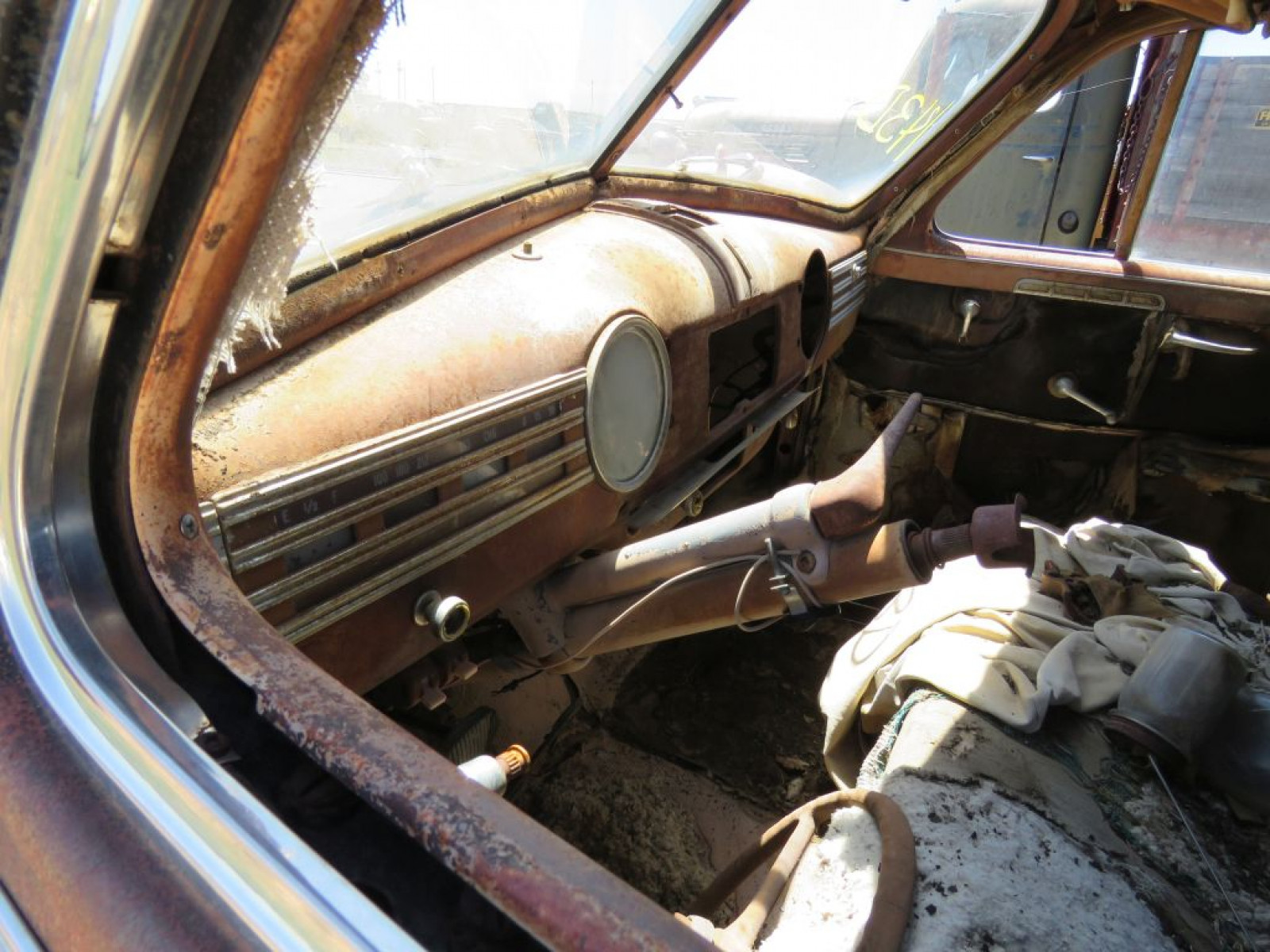 1941 Chevrolet Fleetline 4dr Sedan - Image 4