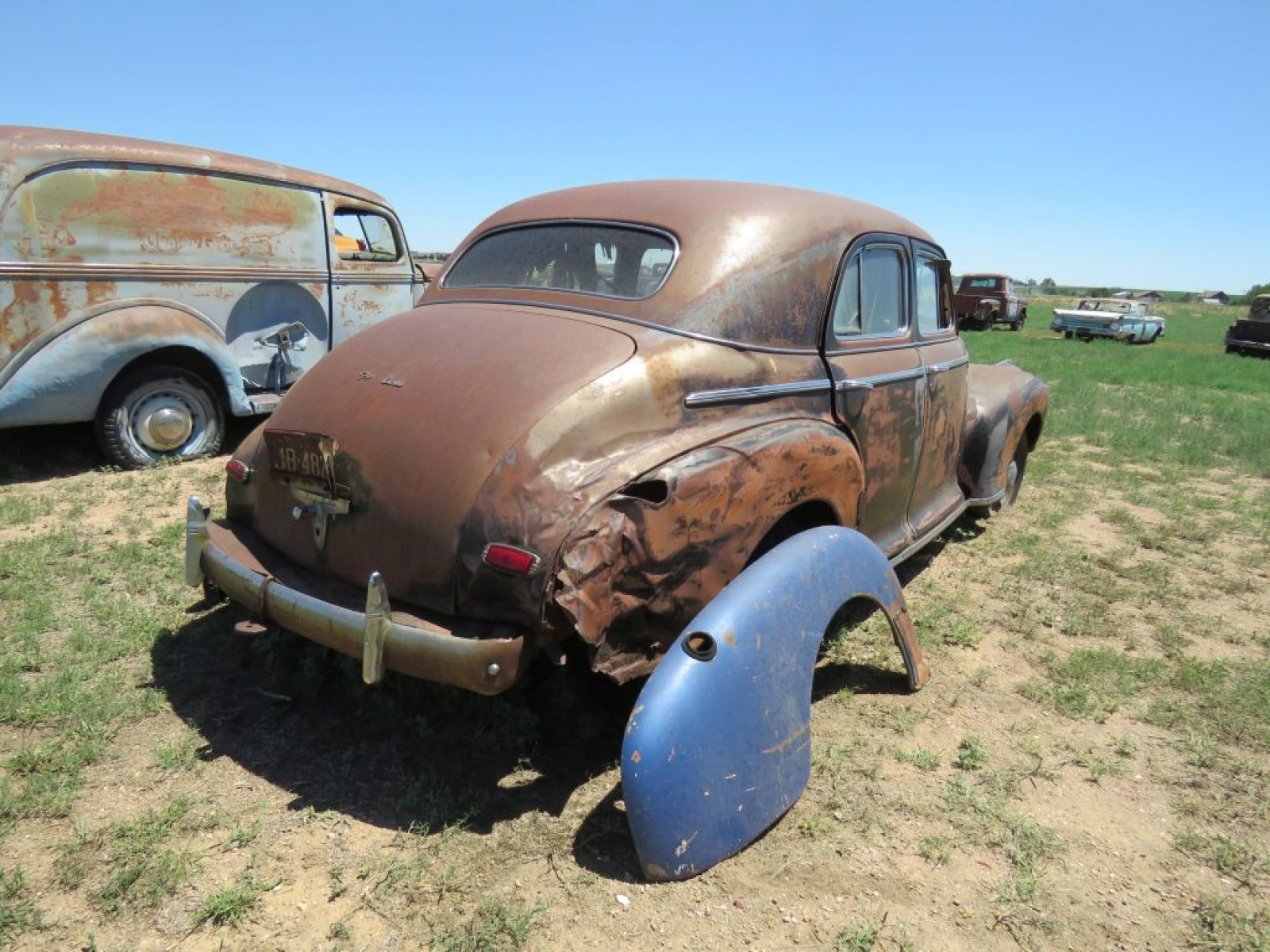 1941 Chevrolet Fleetline 4dr Sedan - Image 9