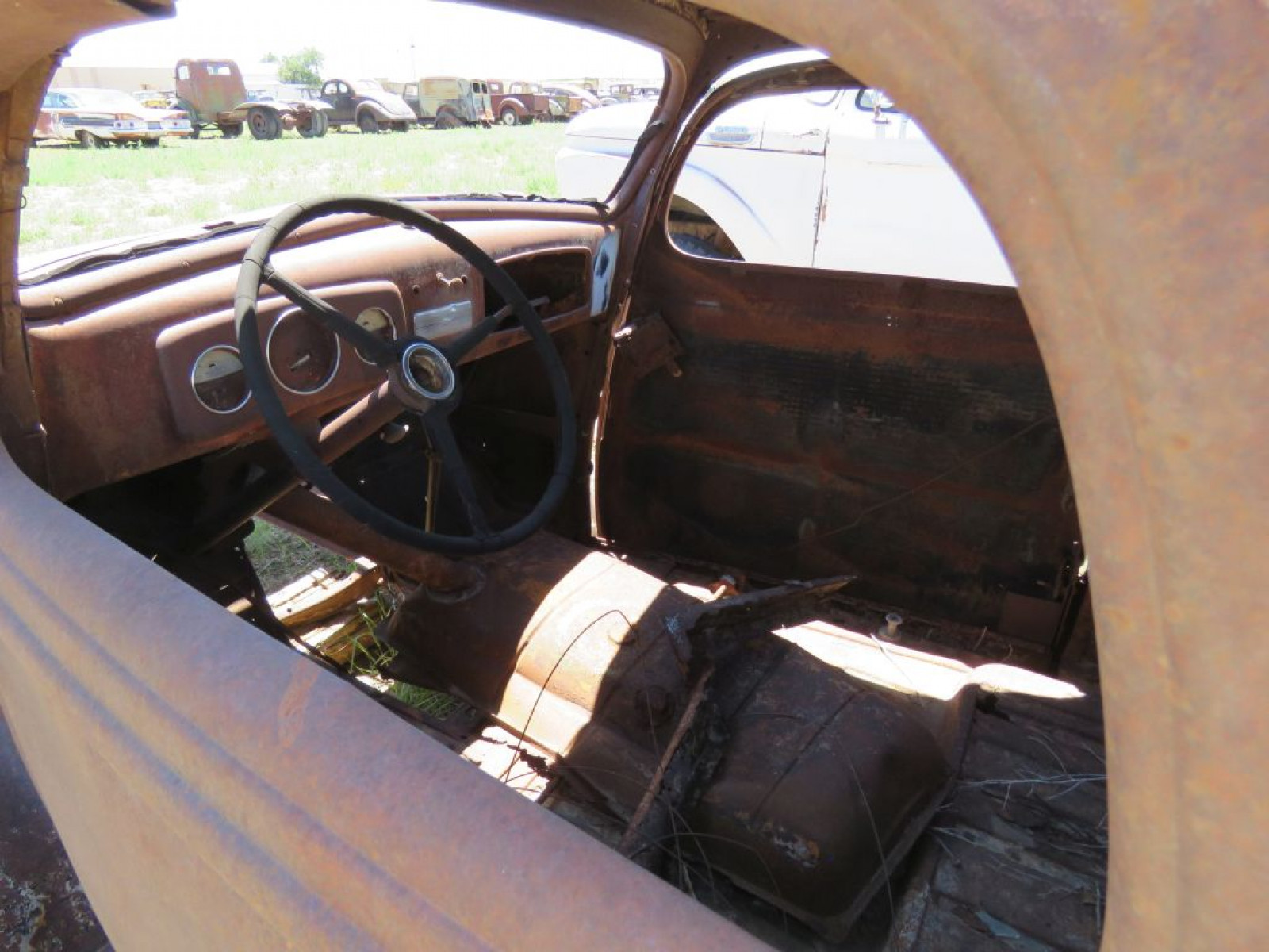 1935 Chevrolet Coupe Body - Image 4