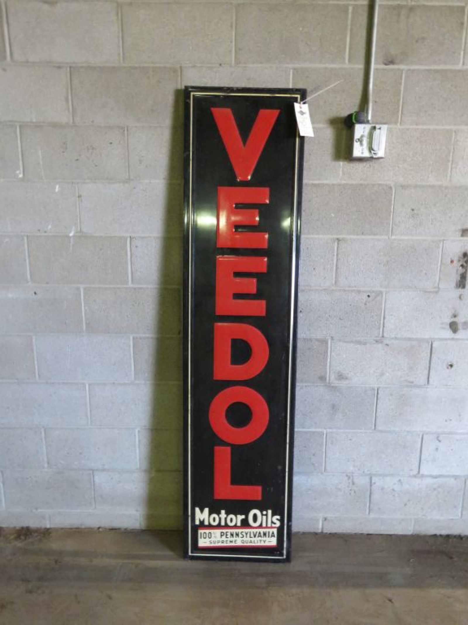 Veedols Motor Oils Sign - Image 1