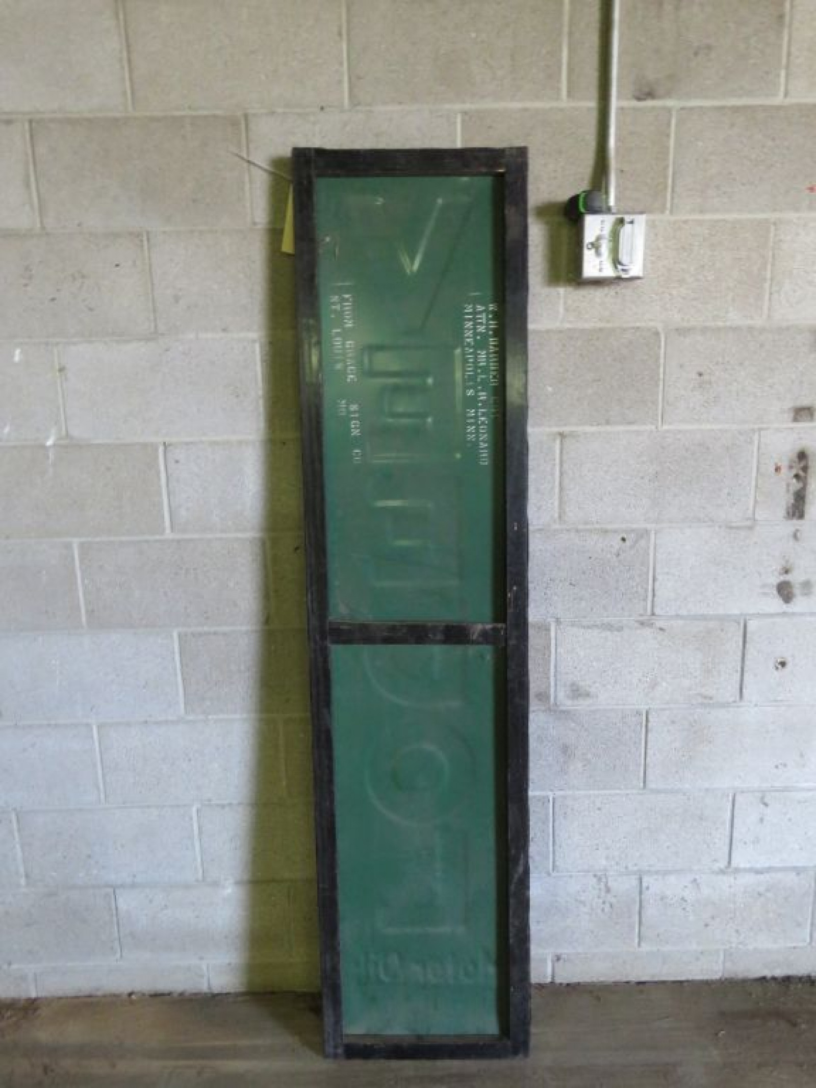 Veedols Motor Oils Sign - Image 2