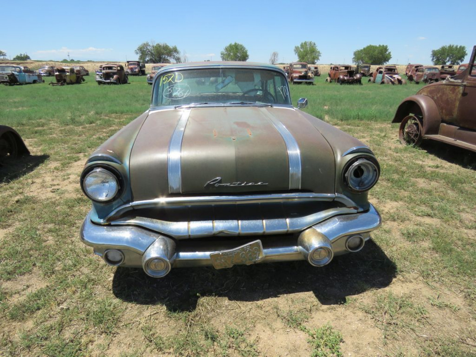 1956 Pontiac Starchief 4dr HT - Image 2