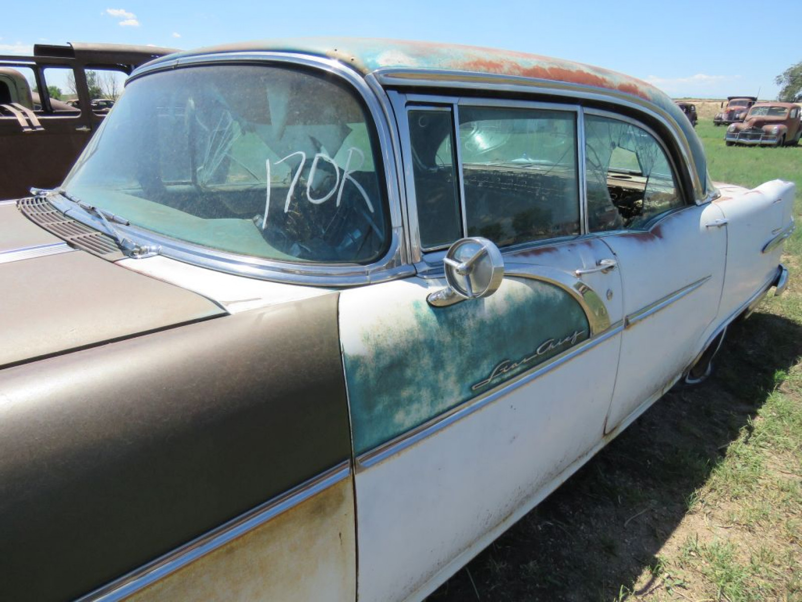 1956 Pontiac Starchief 4dr HT - Image 4