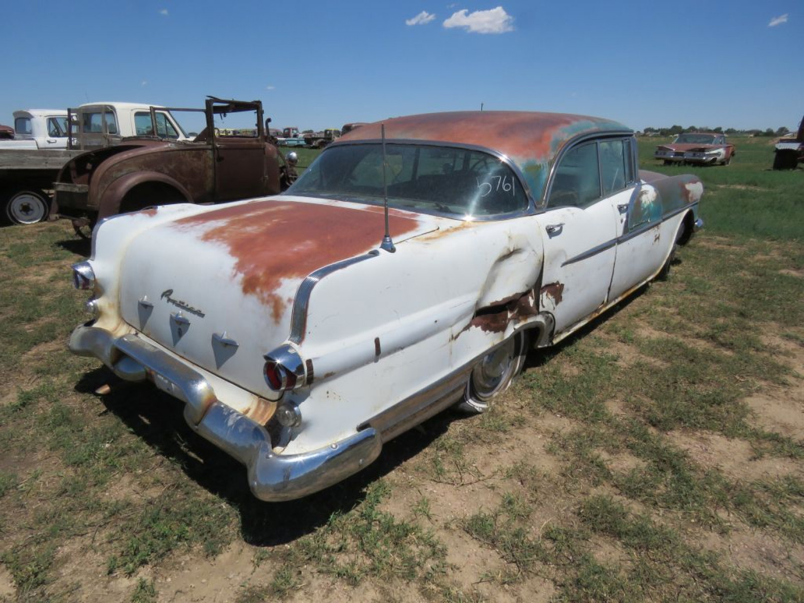 1956 Pontiac Starchief 4dr HT - Image 7
