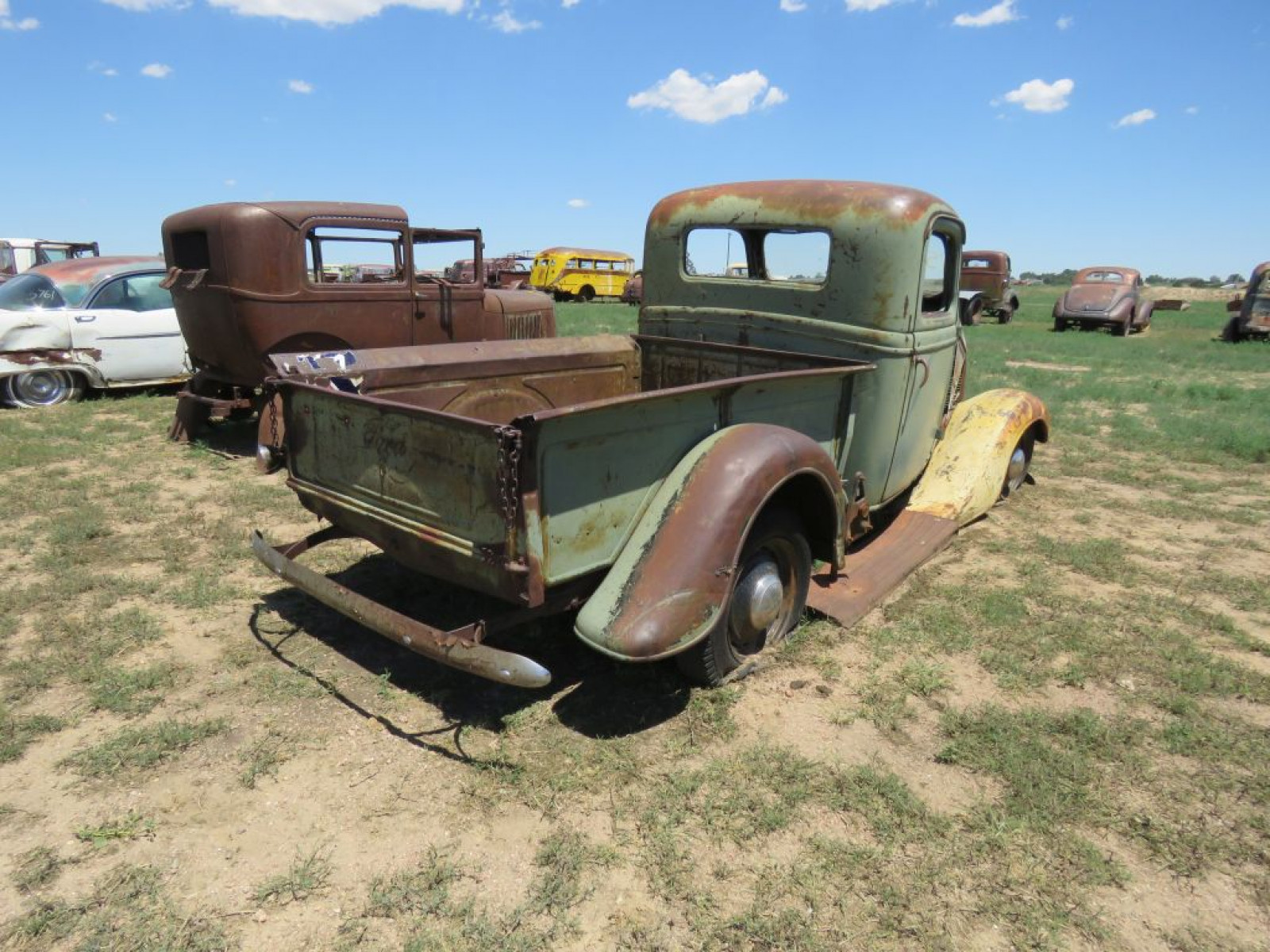 1937 Ford Pickup - Image 8