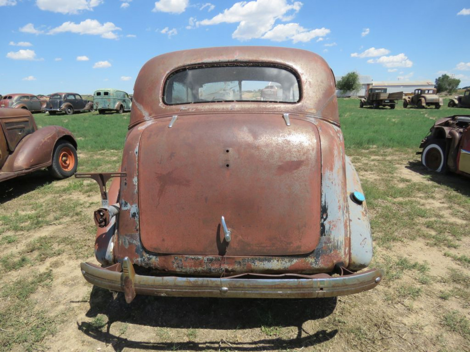 1938 Chevrolet Master 85 Sedan - Image 5