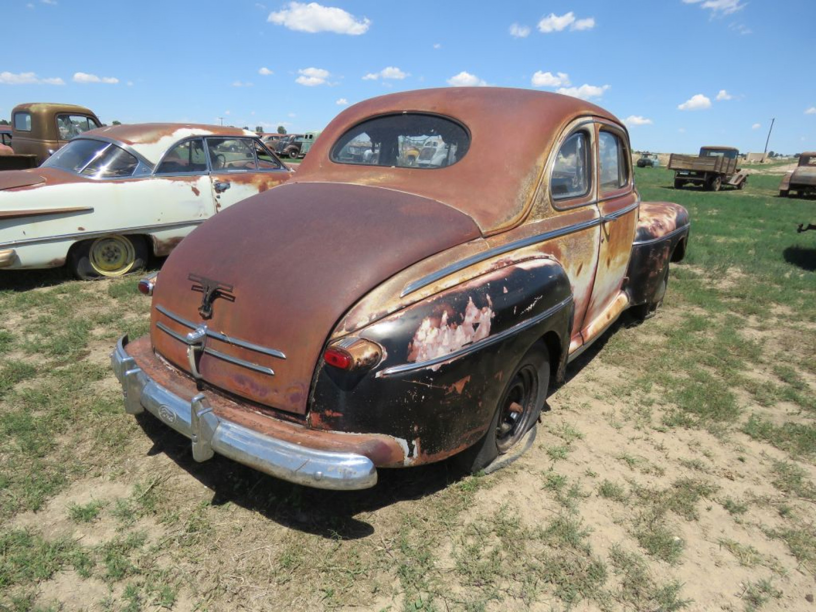 1946 Ford Special Deluxe Coupe - Image 6