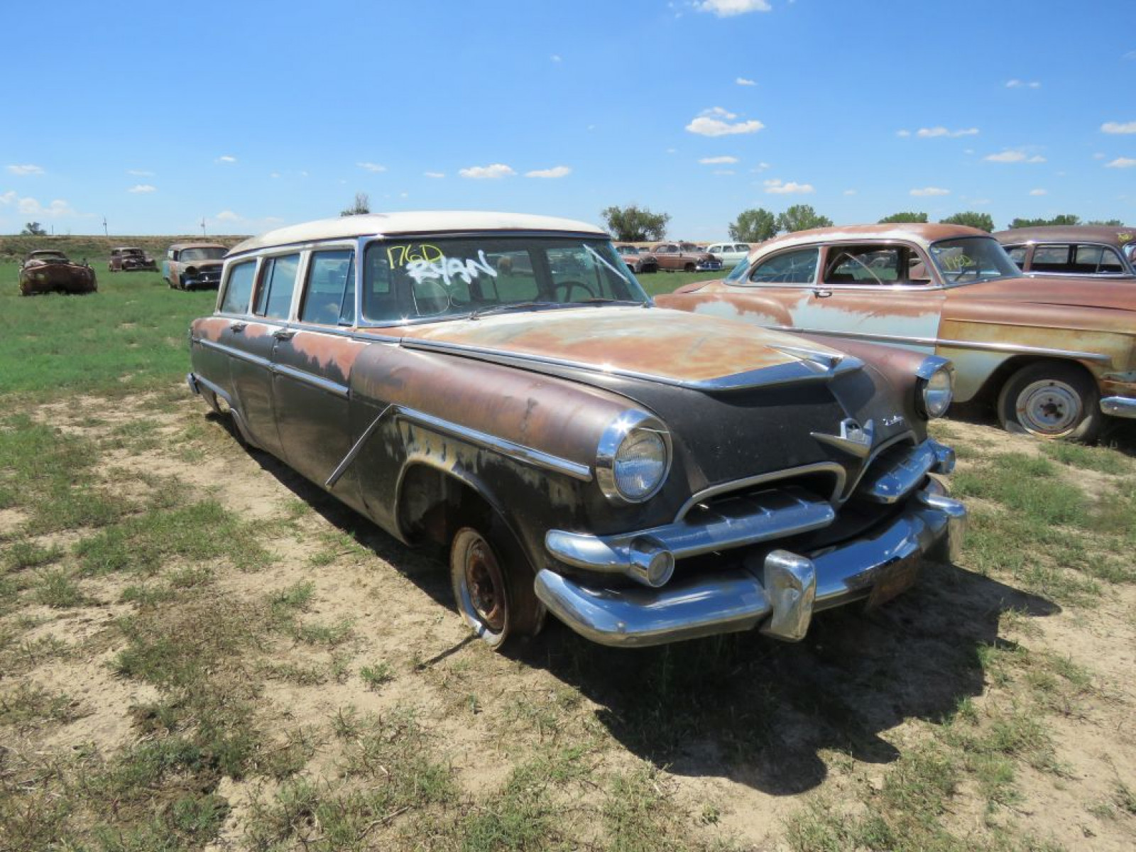 1955 Dodge 4dr Wagon - Image 3