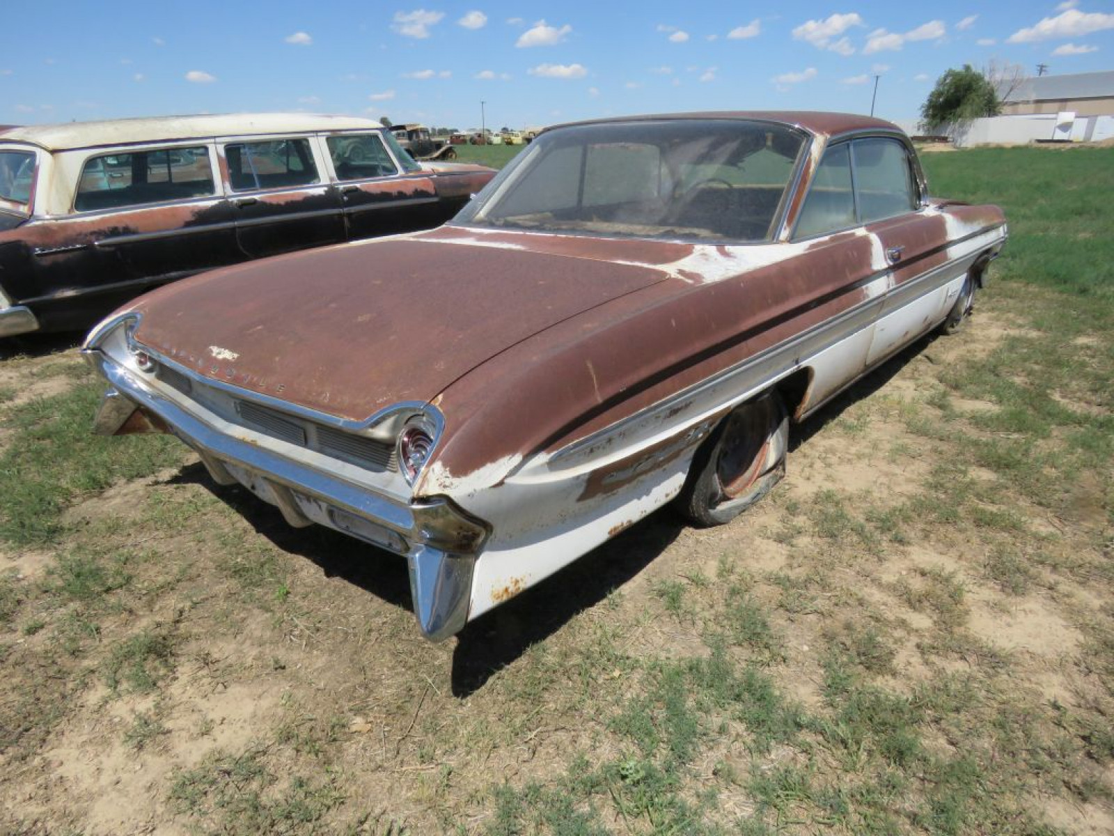 1961 Oldsmobile 98 2dr HT - Image 7