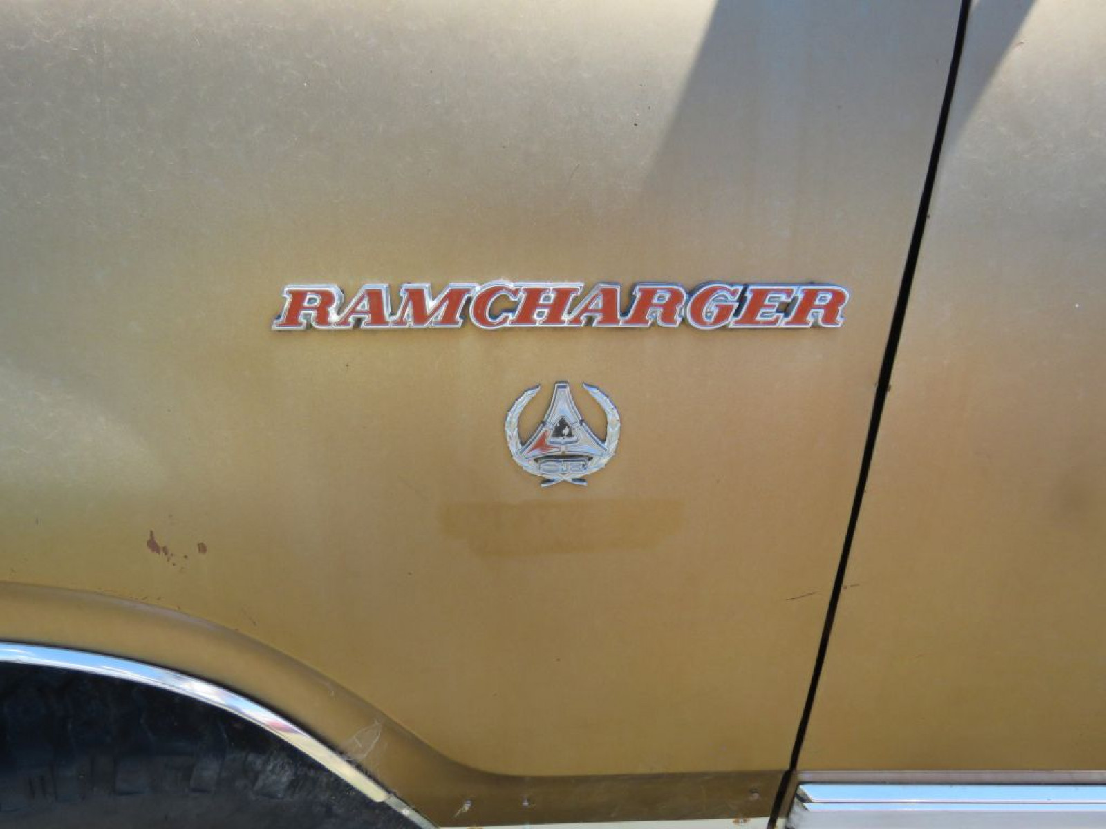 1974 Dodge Ramcharger - Image 4