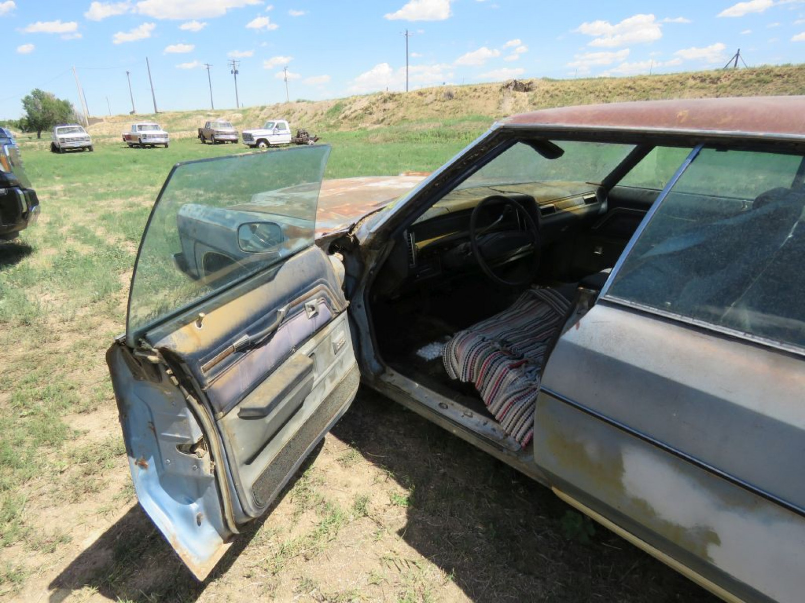 19973 Chevrolet Caprice Classic 4dr HT - Image 7