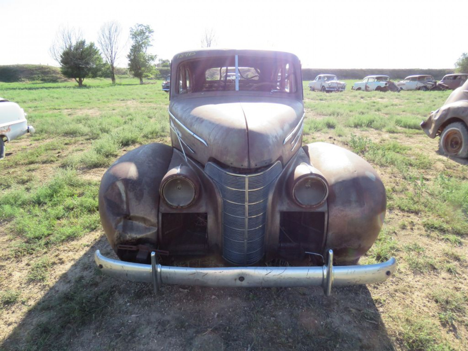 1939 Oldsmobile 4dr Suicide Sedan - Image 2