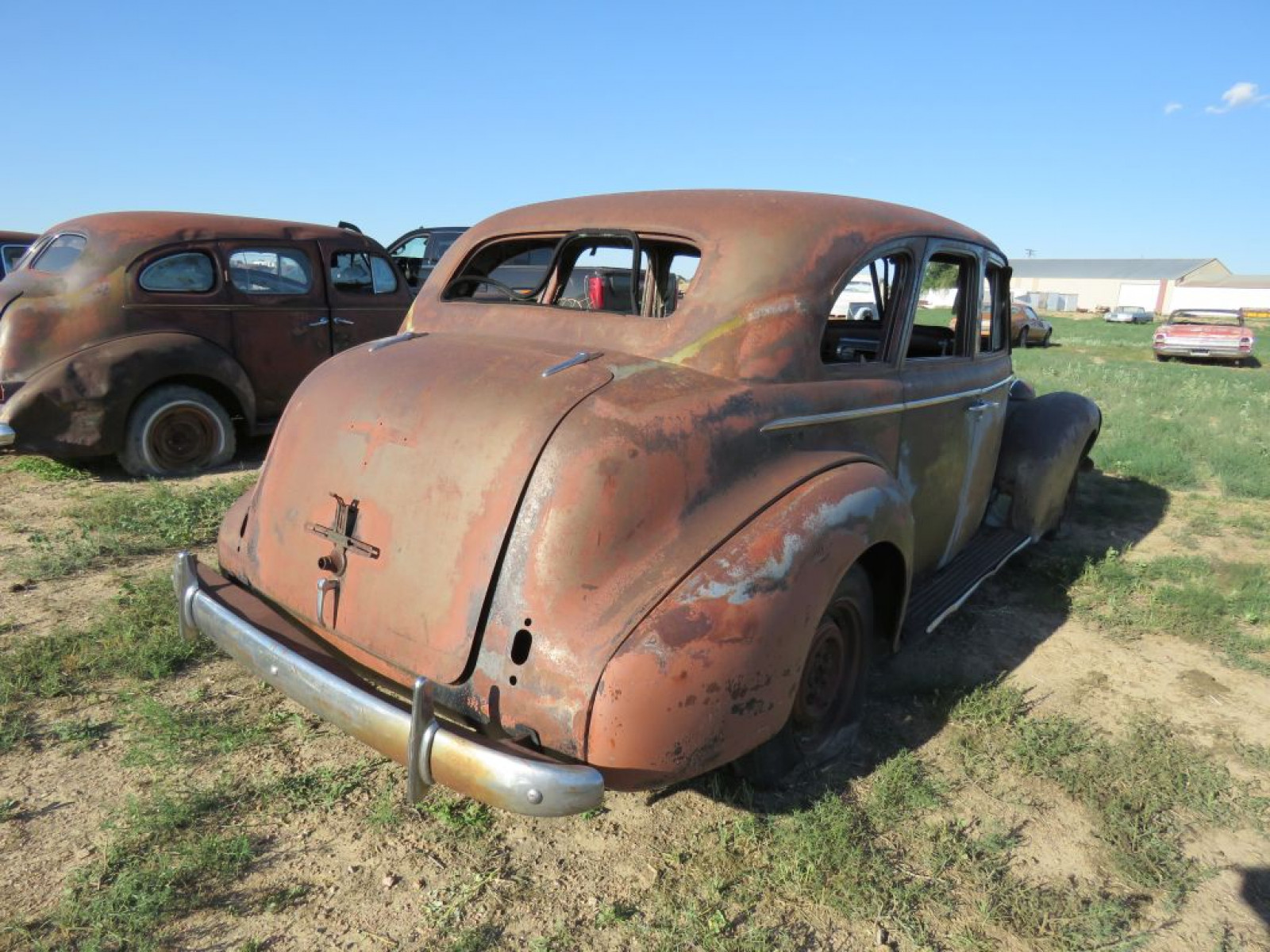 1939 Oldsmobile 4dr Suicide Sedan - Image 7