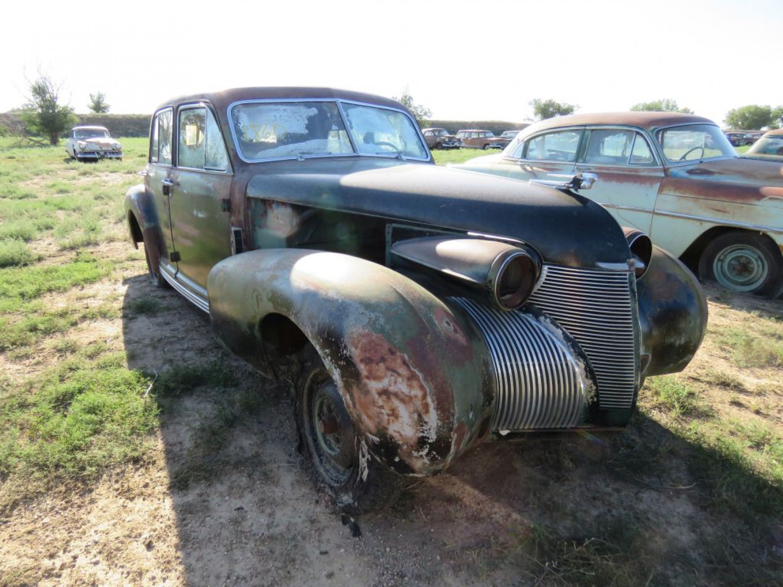 1940 Cadillac Series 62 4dr Sedan - Image 1