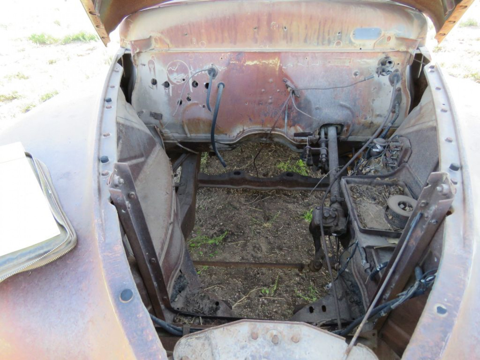 1949 Plymouth Deluxe 4dr Sedan - Image 9