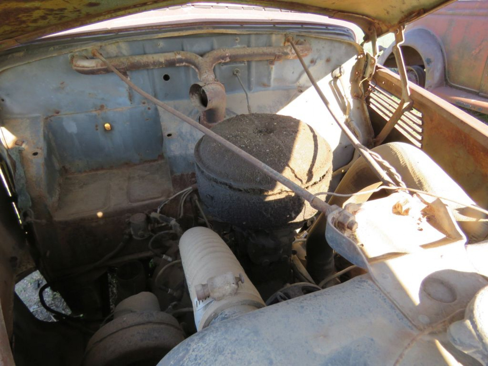 1938 Ford Tudor Deluxe 2dr Sedan - Image 10