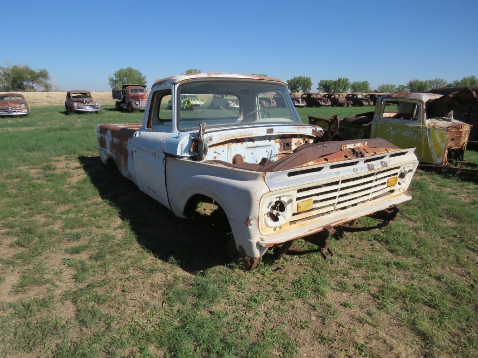 1961 Ford Body Only - Image 1