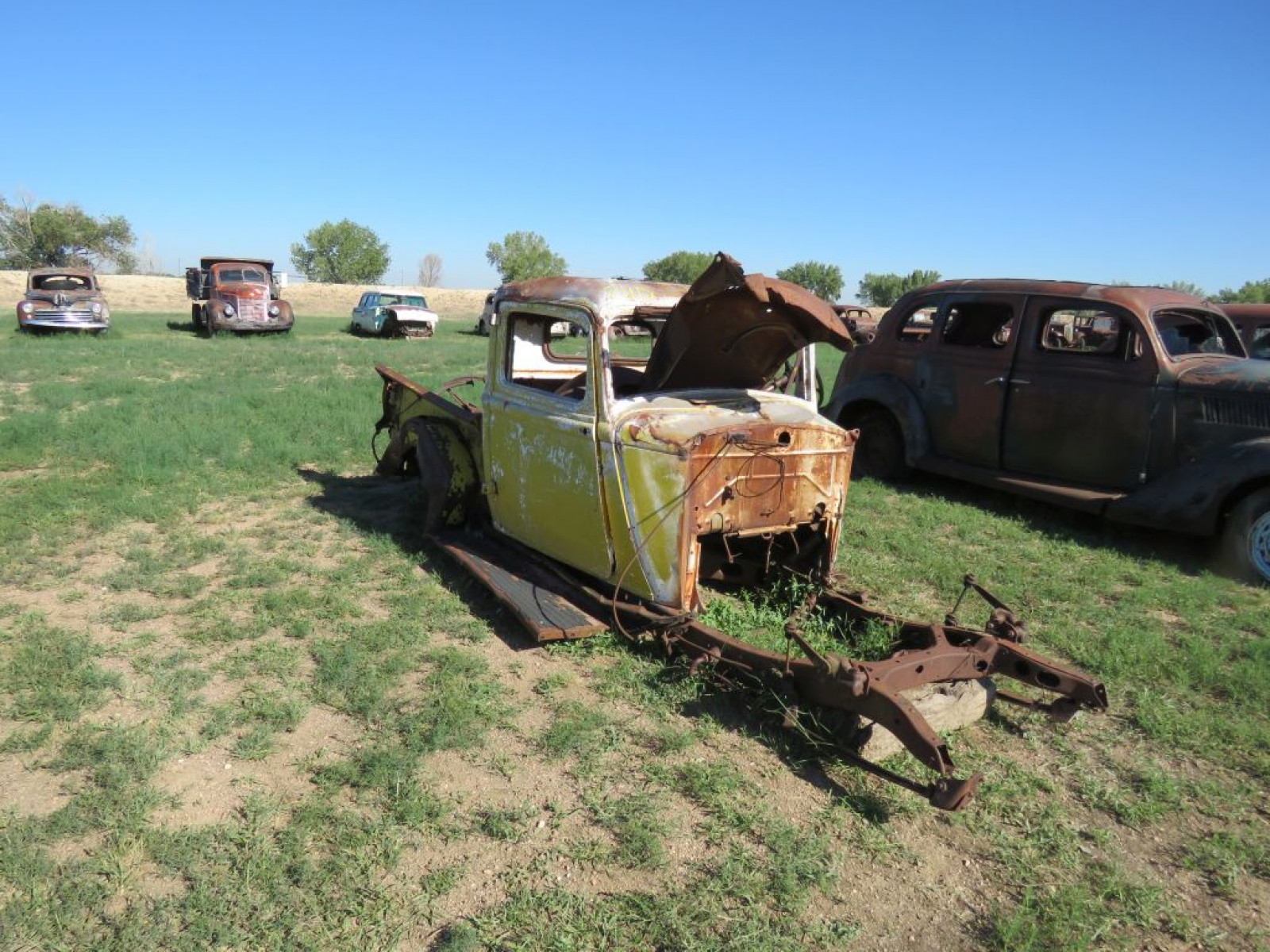 Ford Pickup for parts - Image 1