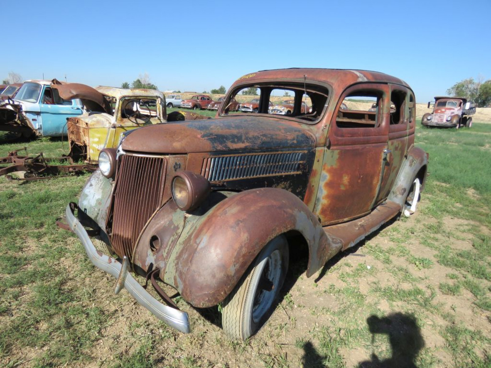 1937 Ford 4dr Suicide Sedan - Image 3