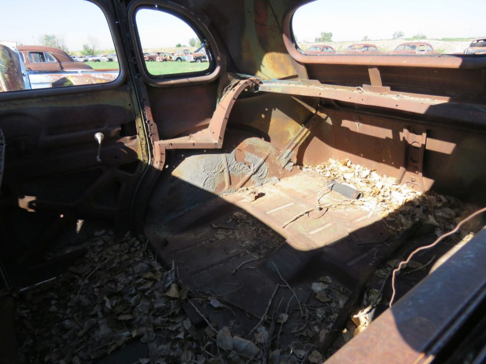 1937 Ford 4dr Suicide Sedan - Image 5
