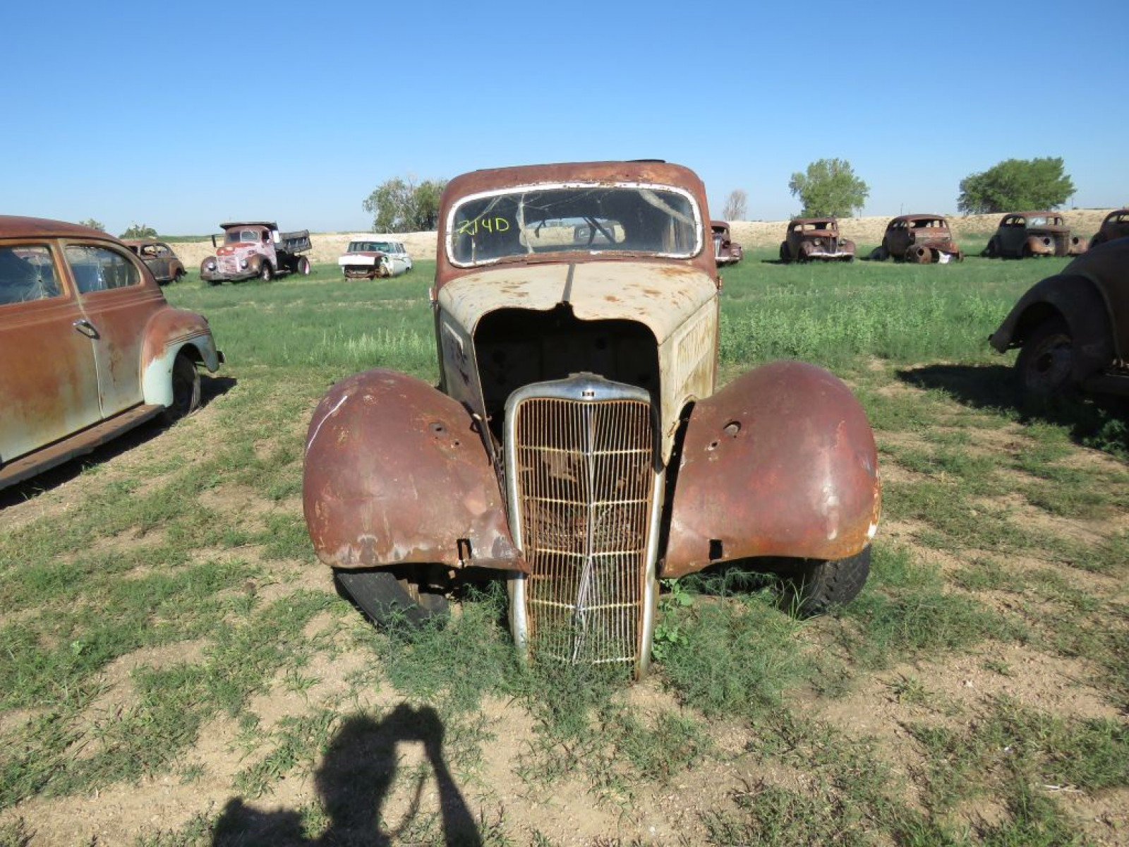 1935 Ford 4dr Suicide Sedan - Image 2