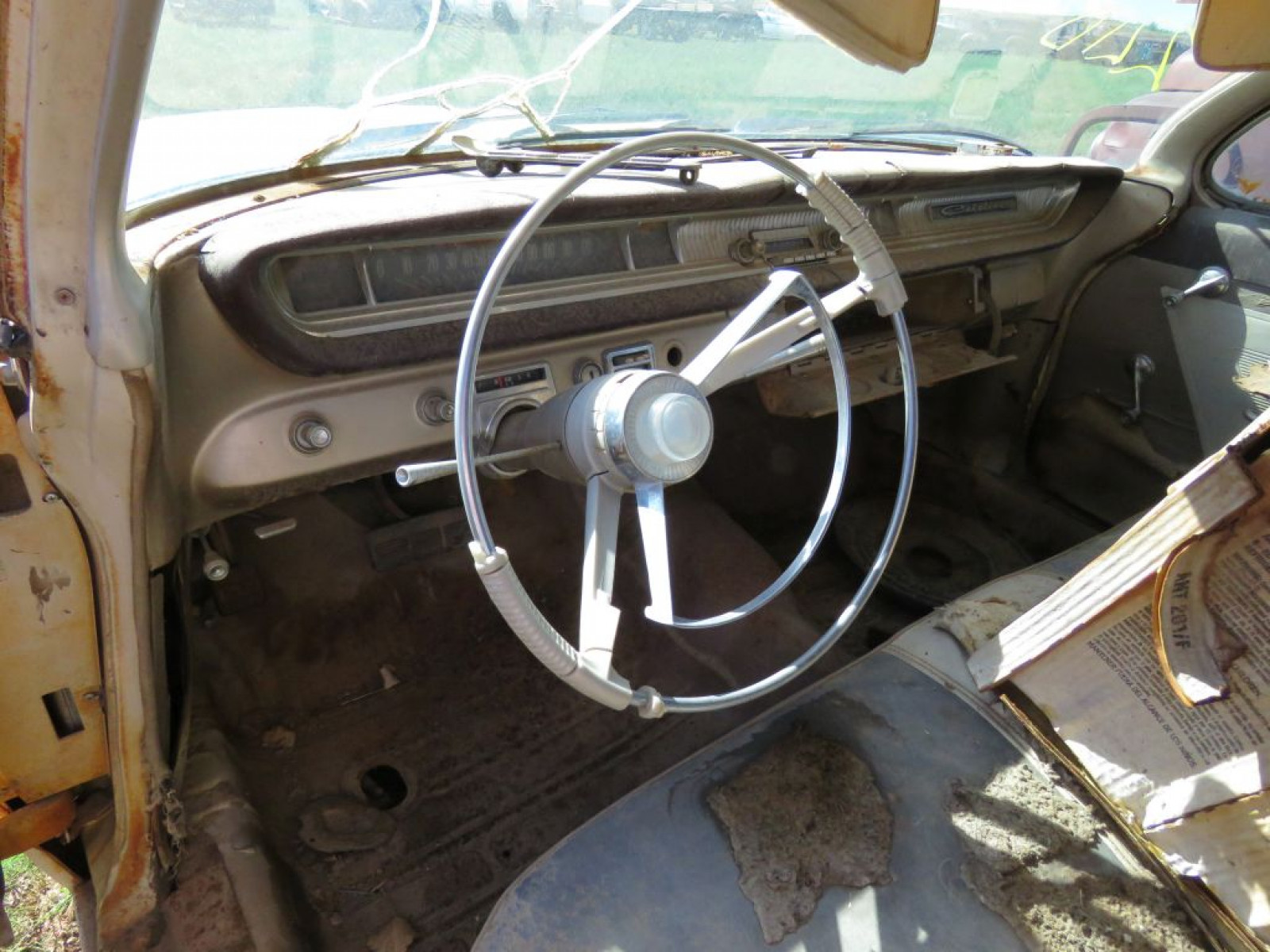 1961 Pontiac Catalina 4dr Wagon - Image 10