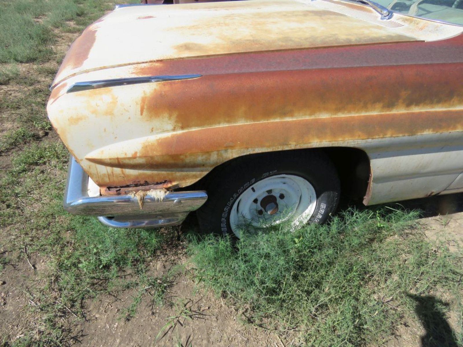 1961 Pontiac Catalina 4dr Wagon - Image 4