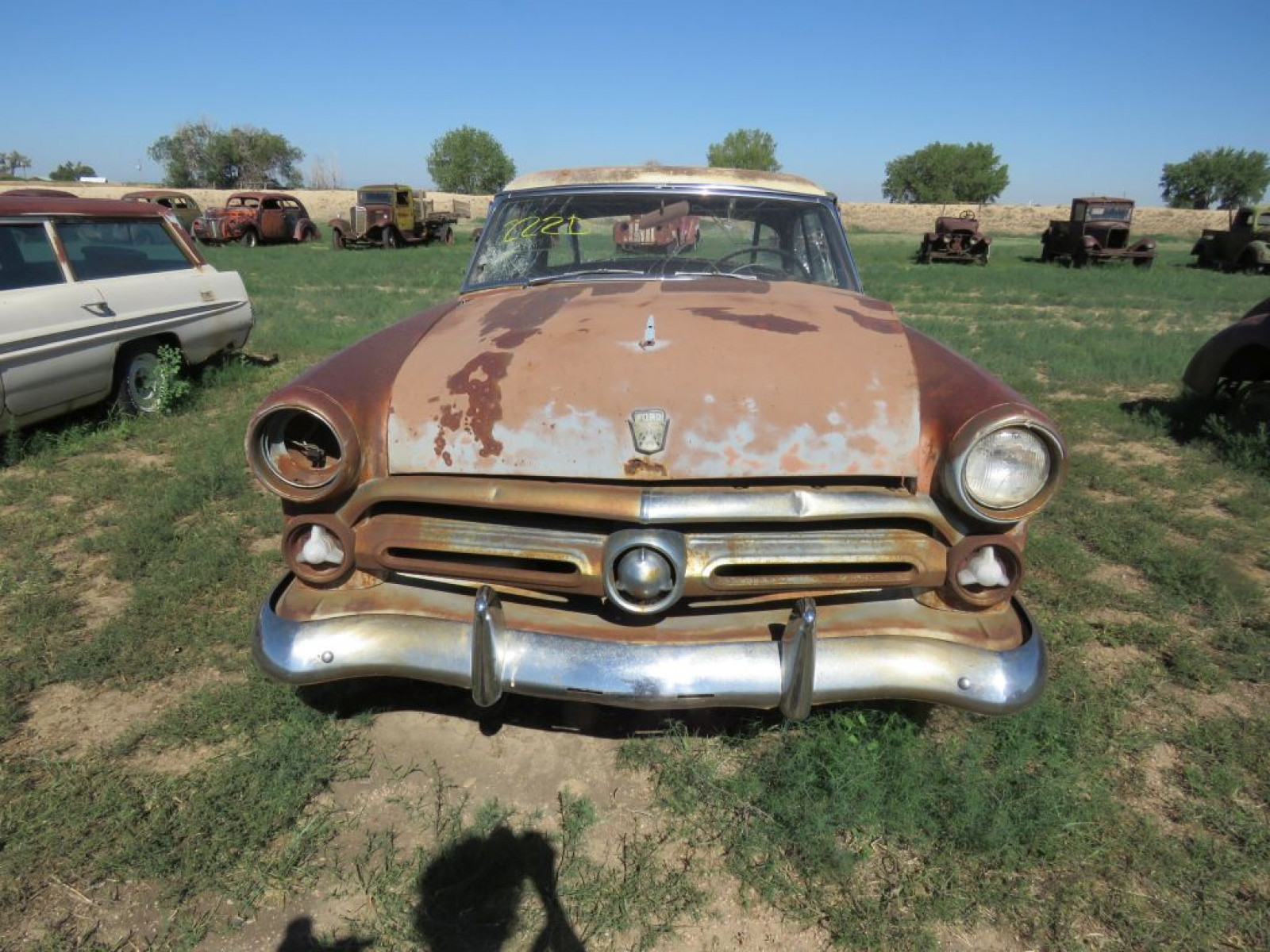 1953 Ford Crestliner 2dr HT - Image 2