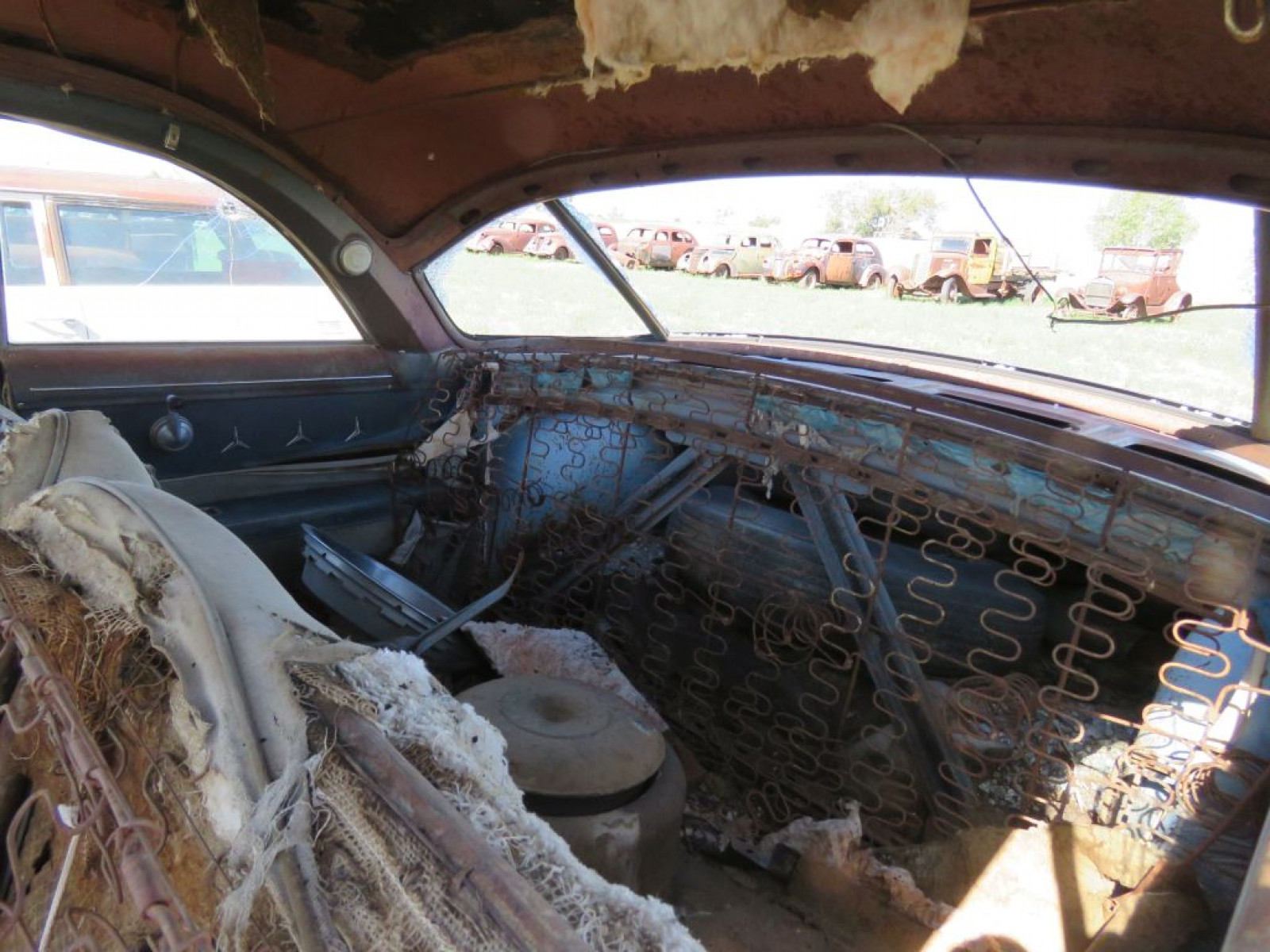 1953 Ford Crestliner 2dr HT - Image 7