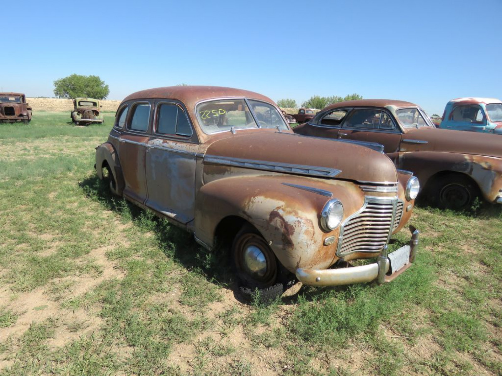 1941 Chevrolet Special Deluxe 4dr Sedan - Image 1