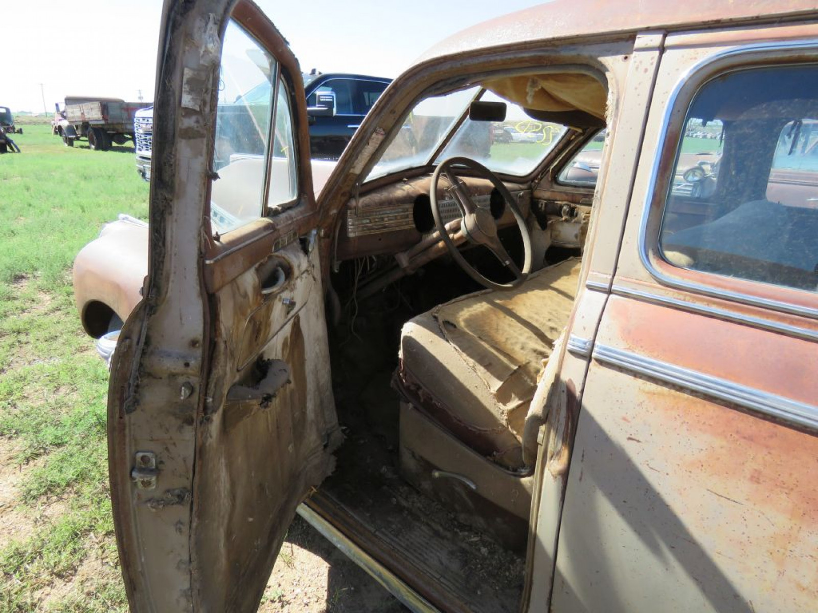 1941 Chevrolet Special Deluxe 4dr Sedan - Image 5