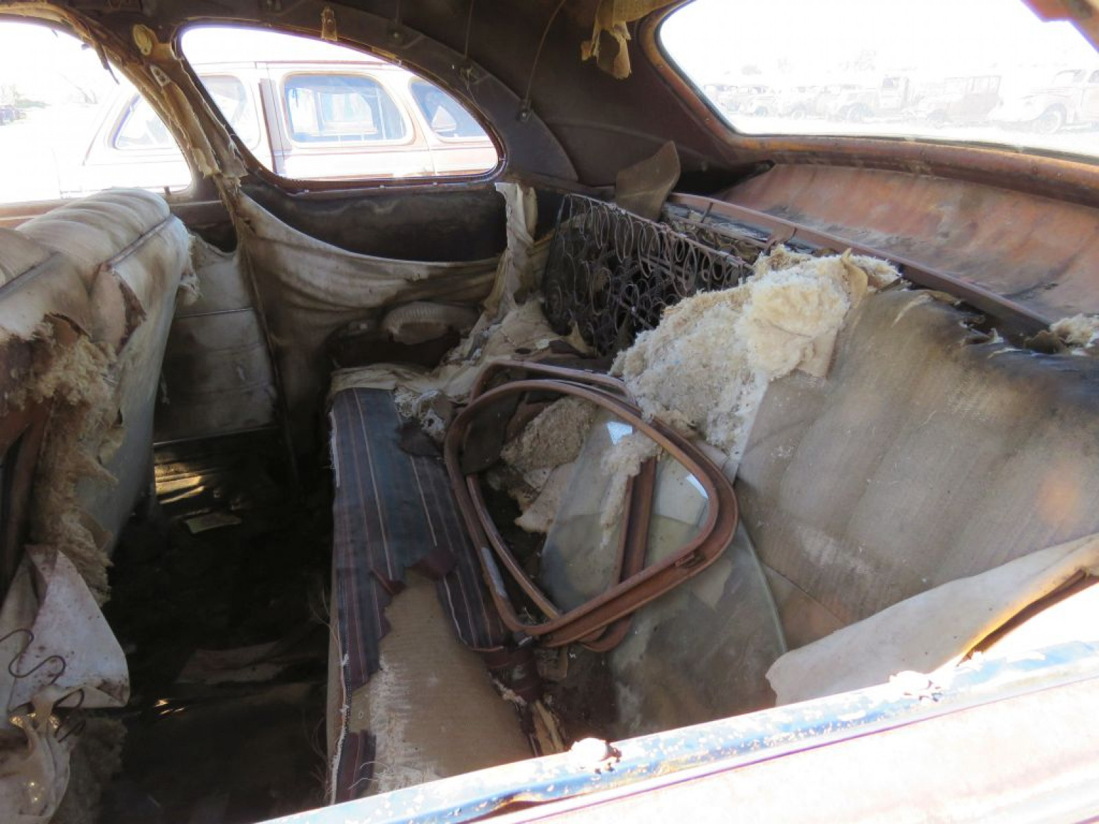 1948 Chevrolet Fleetmaster 2dr Sedan - Image 4